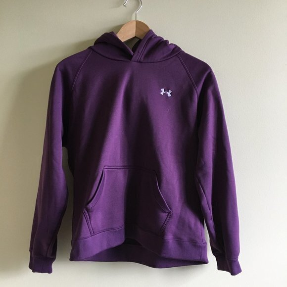 UA UNDER ARMOR HOODED SWEARSHIRT ATHLETIC WITH POCKET WOMENS SIZE M PURPLE - Picture 1 of 3